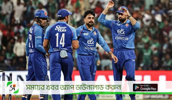 Krasnoyarskdan yalangoch qizlarning fotosuratlari